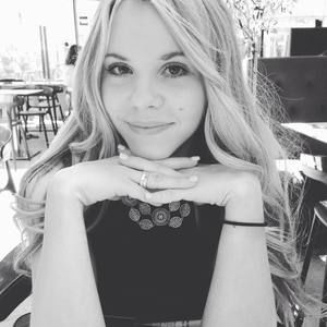 Meet your Posher, Naomi